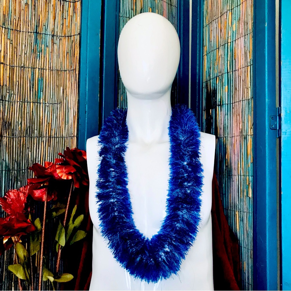 SUPPORT HAWAII!!  Authentic, Real Hawaiian Lei Made With Kui Kui / Kola Nuts!